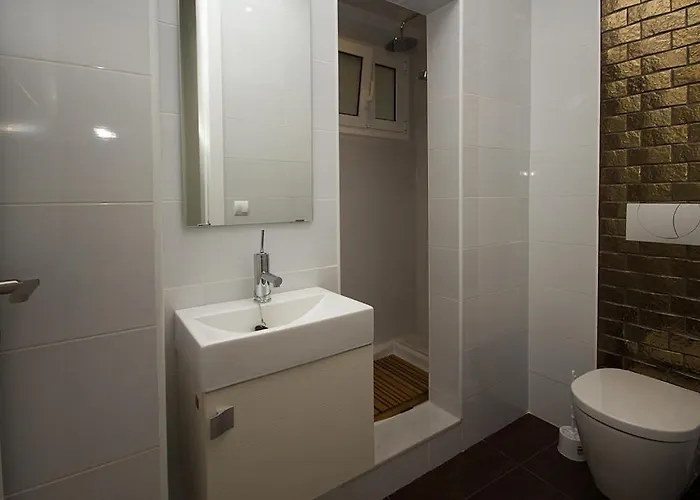 Total Elegance Валенсия